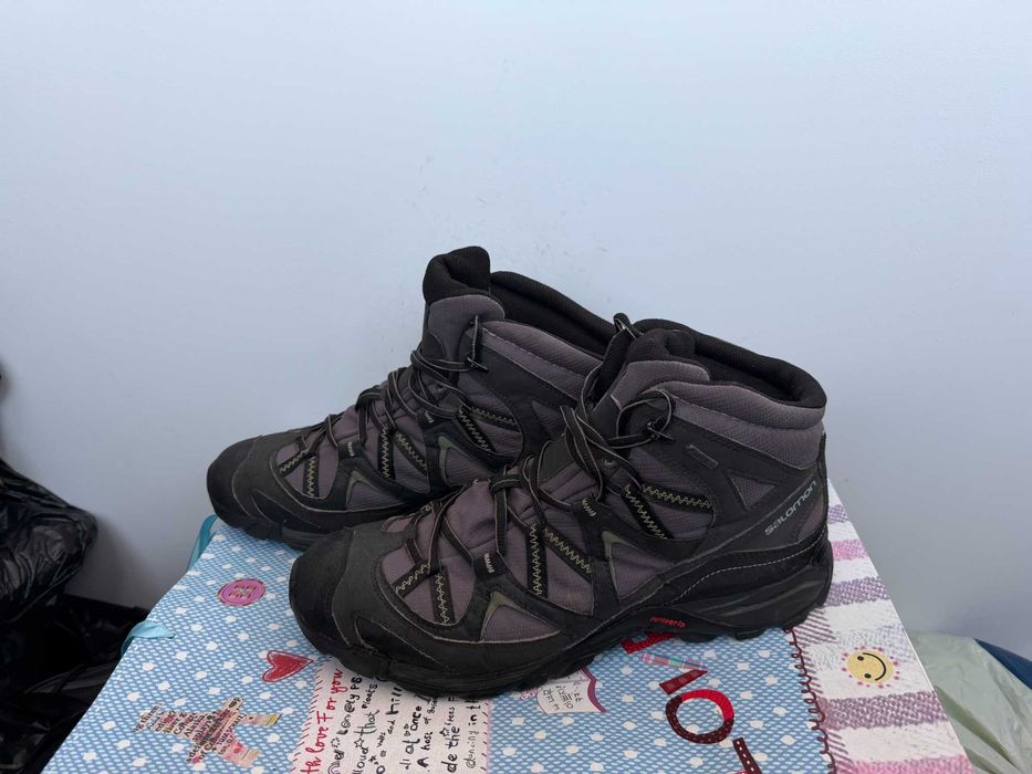 Salomon MEZARI Mid Gore-Tex''оригинални туристически боти 44 номер