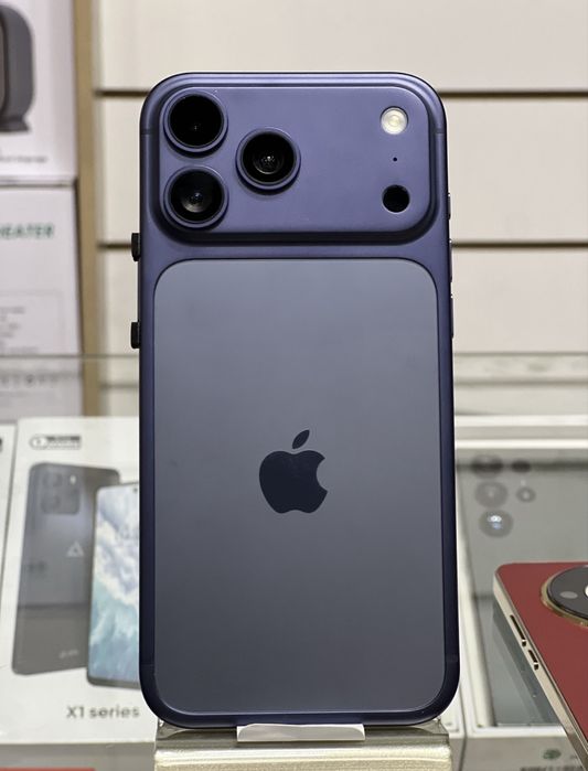 17 pro max Dubai AAA