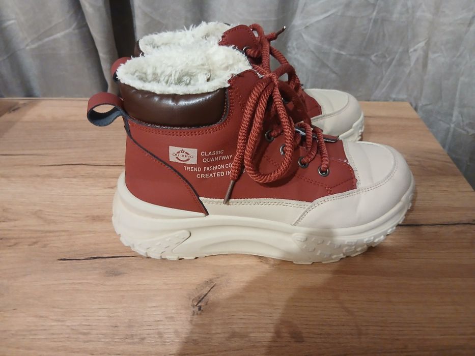 Дамски обувки естествена  кожа  ,размер 38 ,стелка 24.5см