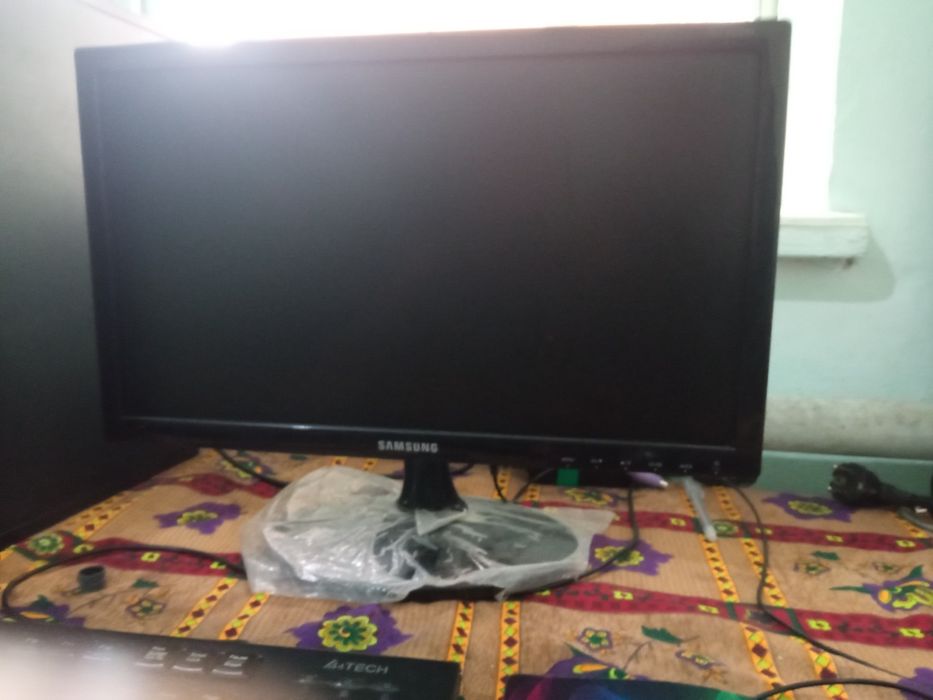 Kompyuter PC komplekt ofisnoy