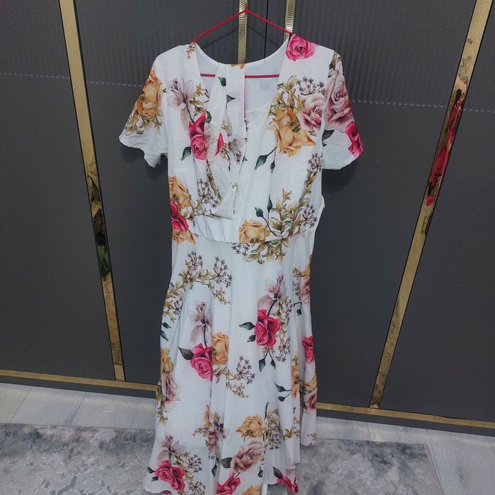 Продам платье бу