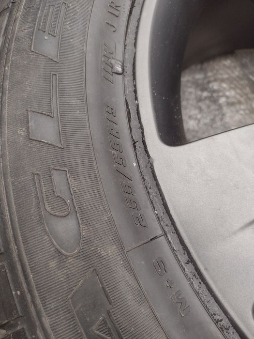 Перфектни 4бр.255/55/19 Good Year F1 LR  A/T dot1117