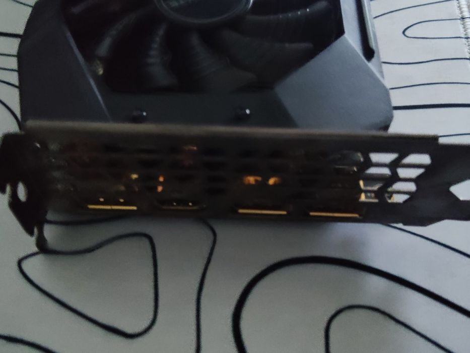 Placă video gtx 1660 super