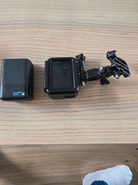 GoPro 6 black cu incarcator 2 baterii si multe accesorii