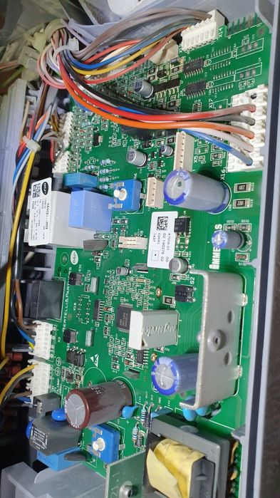 Reparații pe loc placă electronică Centrală Immergas Vitrix Exa