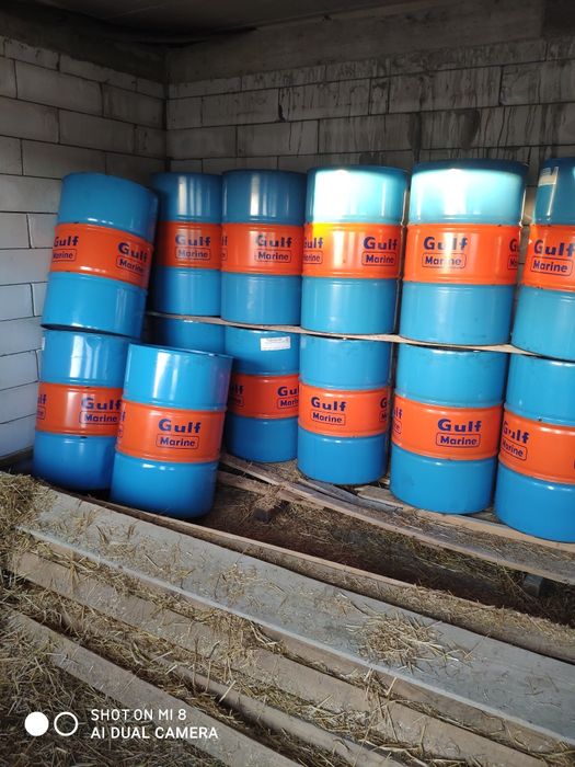 Pentru ponton ,mese, combustibil, cereale corbu cta transport ccost butoaie tabla groasa cu bușon