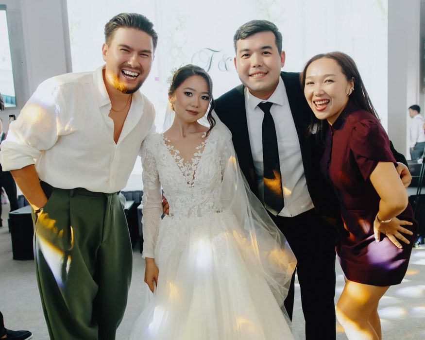 Шикарное Свадебное платье