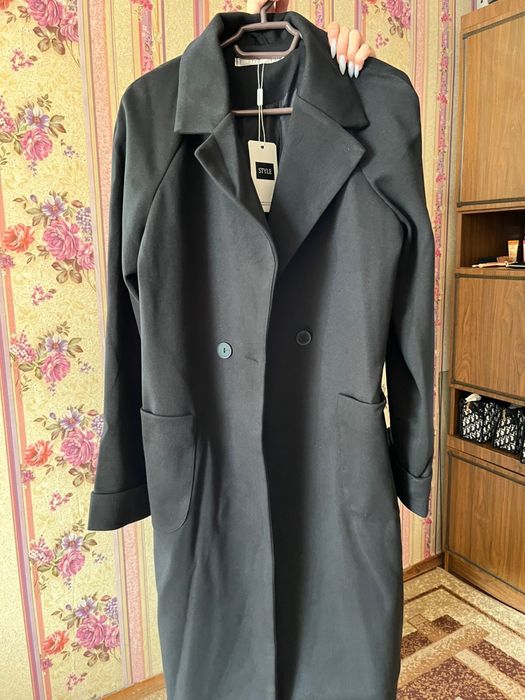 Продам пальто новое 46 размер