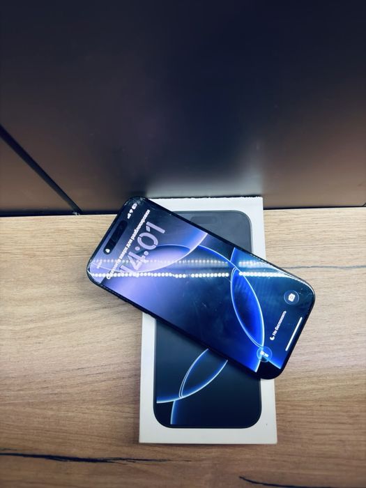 iPhone 16 pro; 256gb; 81%; бәрі істеп тұр минус экран