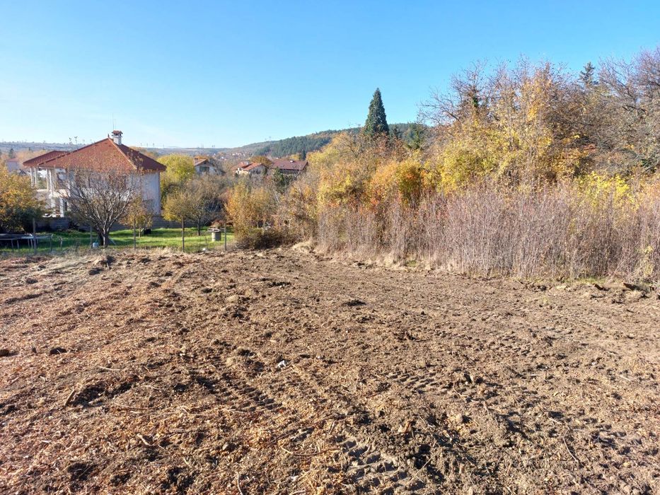 Продава се Парцел в с. Драговищица, Област София-област - 465 кв.м за 104 €/кв.м - Снимка #2