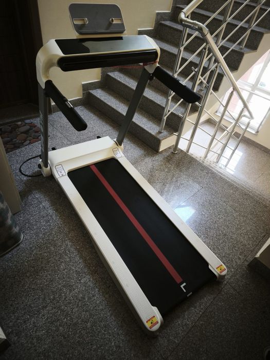 Бягаща пътека LIFE GYM ultimate HOME TREADMILL