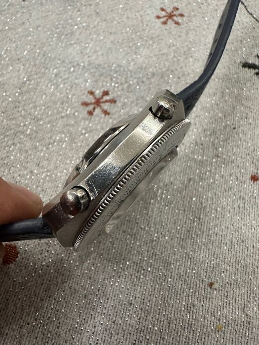 Heuer calculator мъжки часовник от 70те.Хронограф.Часовника е винтидж.