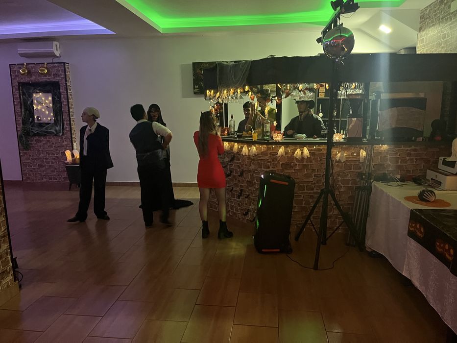 Locatie majorat, petreceri, petreceri private, piscina