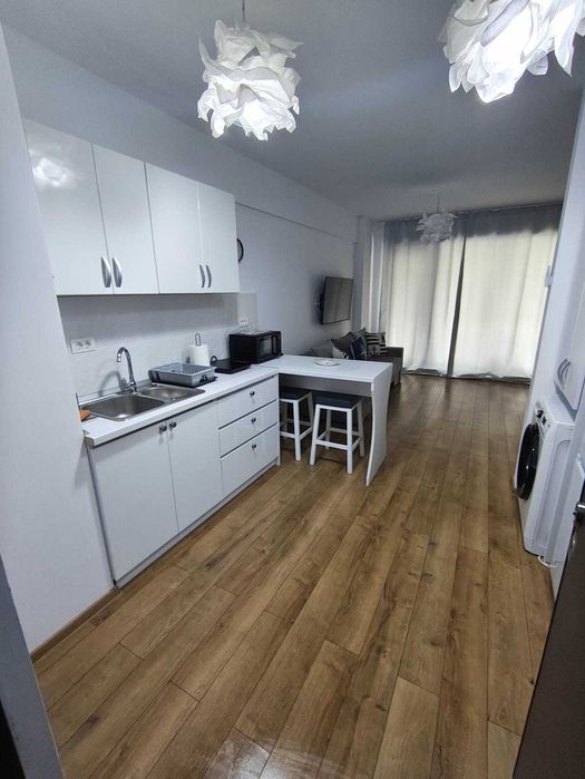 Închiriez în complex rezidențial