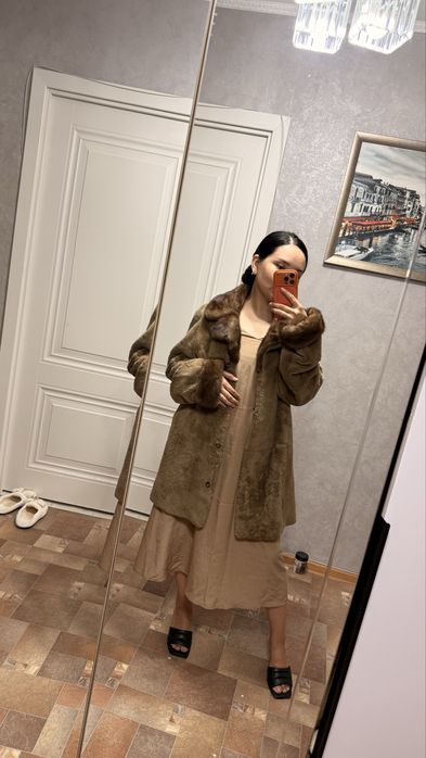 Продам норковую шубу