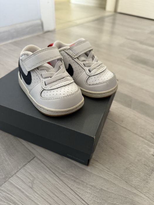 Детски маратонки New Balance, NIKE, H&M