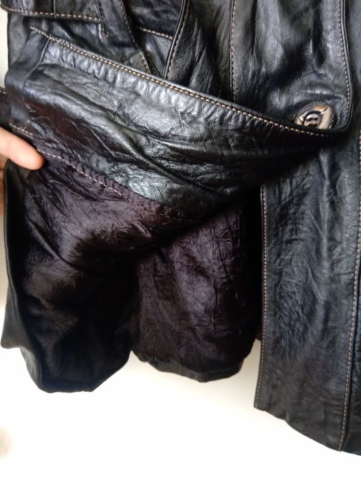 Кожаная женская куртка