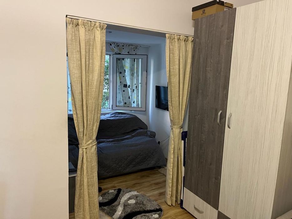 Inchiriez garsoniera