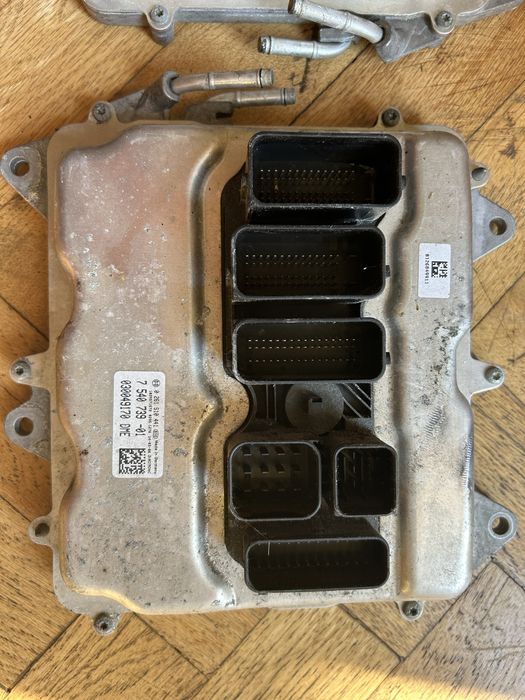 Компютър модул за работата на двигател BMW  450 k/с  , двигател N63