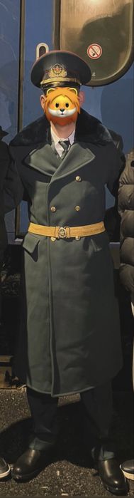 Парадная форма в полном комплекте!