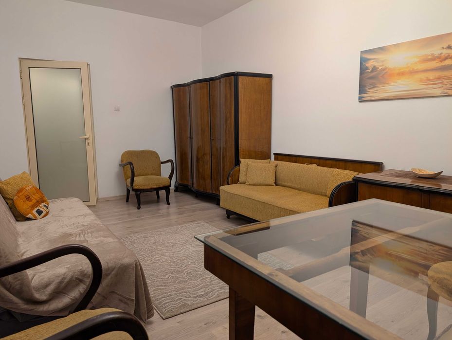 Apartament renovat, voluminos, Garabet Ibraileanu, Pacurari