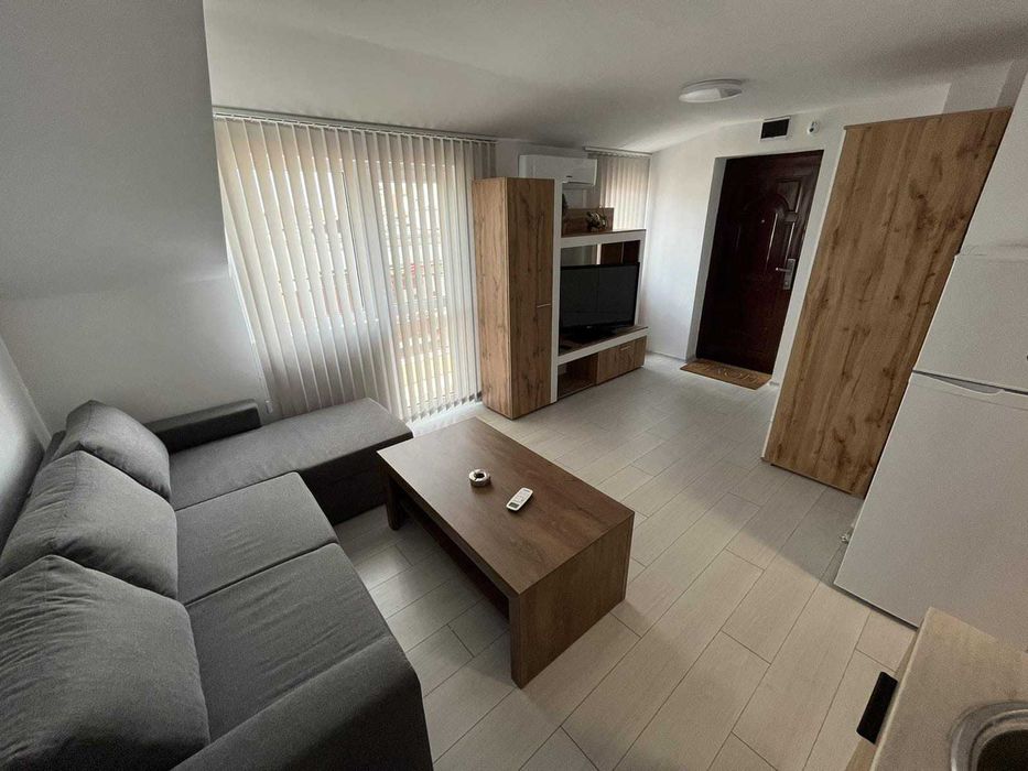 Дава се под наем Двустаен апартамент в Варна, Център - 70 кв.м за 397.8 € - Снимка #4