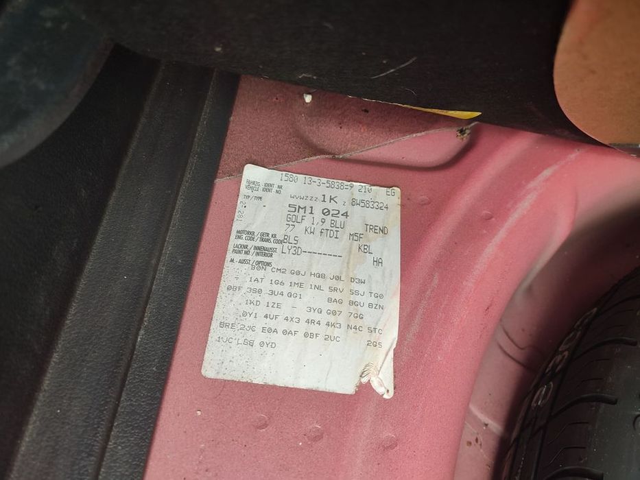 dezmembram volkswagen golf 5 plus usa fata-spate stanga