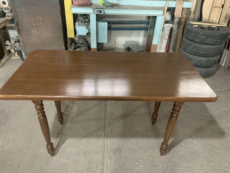 Продам стол дерево лиственица