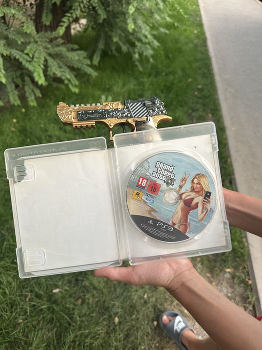 Диск Grand theft auto V на playstation 3