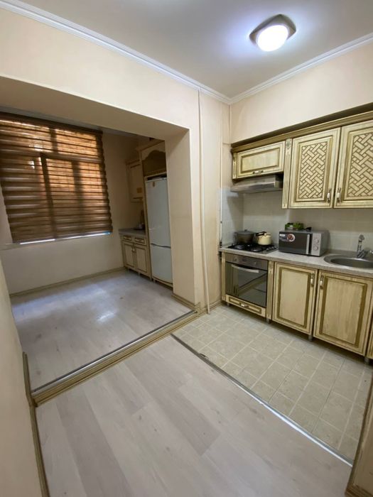 Продается 4/1/4 85 м2 можно под офис ор-р Ц5, школа Эрудит