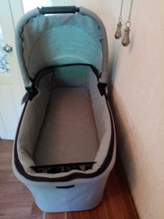 Продам люльку переноску