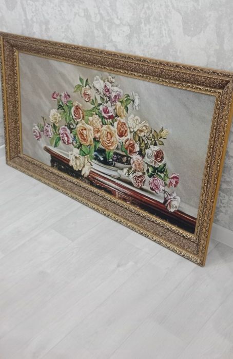 Продам картину с рамой.