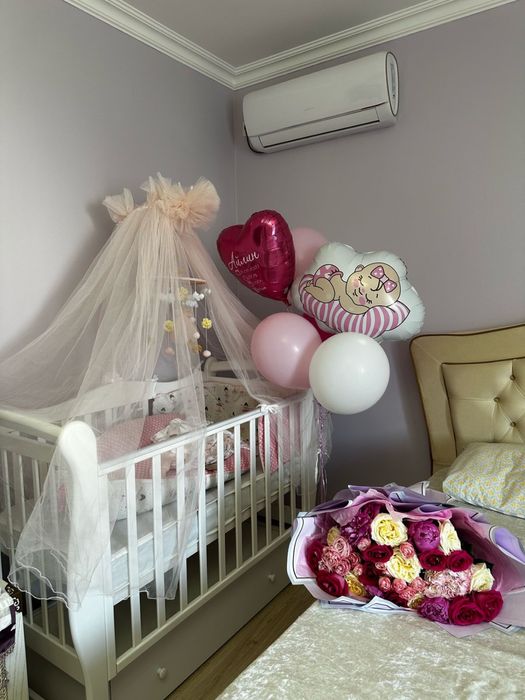 Манеж-люлька двигающаяся с маятником