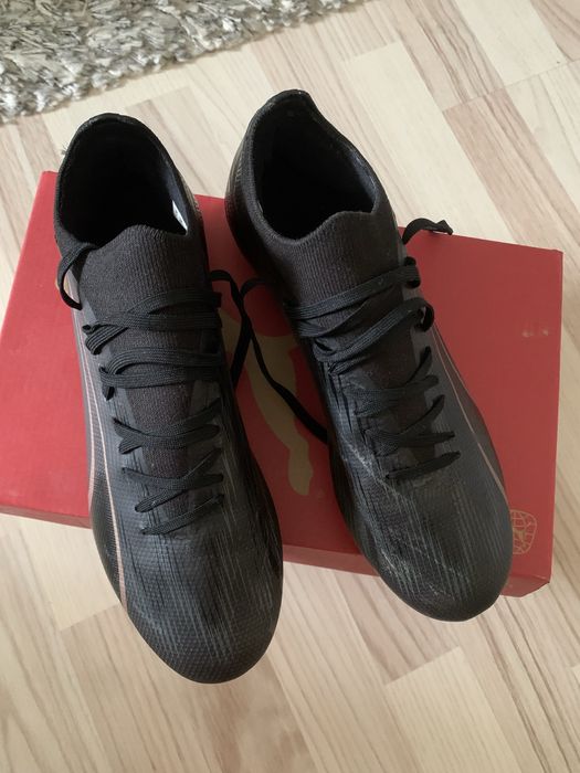 Ghete de piele ecologica pentru fotbal PUMA ULTRA MATCH