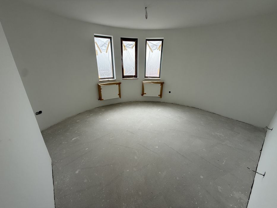 Ofer spre vanzare Apartament  2 Camere Bloc Nou Etaj 3 Str.Poligonului