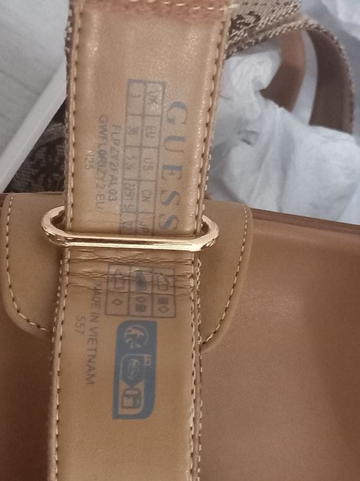 Дамски  сандали Guess