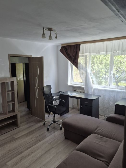 Proprietar, inhiriez apartament 2 camere