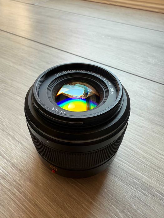 Panasonic Lumix G85 + 12–60 мм + LEICA 25mm DG Lens H-X025 + 2 батерии