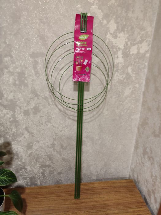 Продам опору для цветов