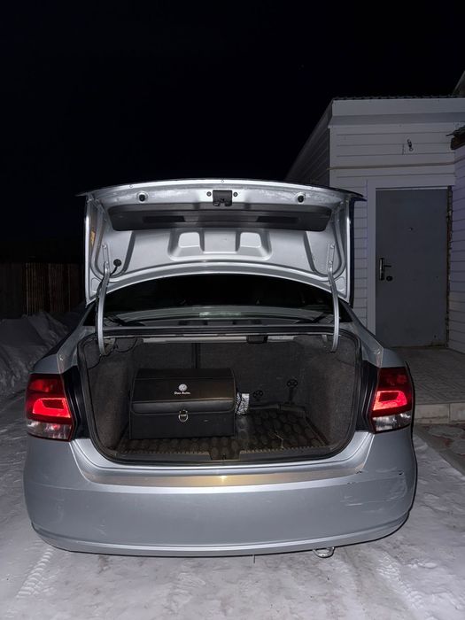 Продаётся Фольксваген Поло 2013 год