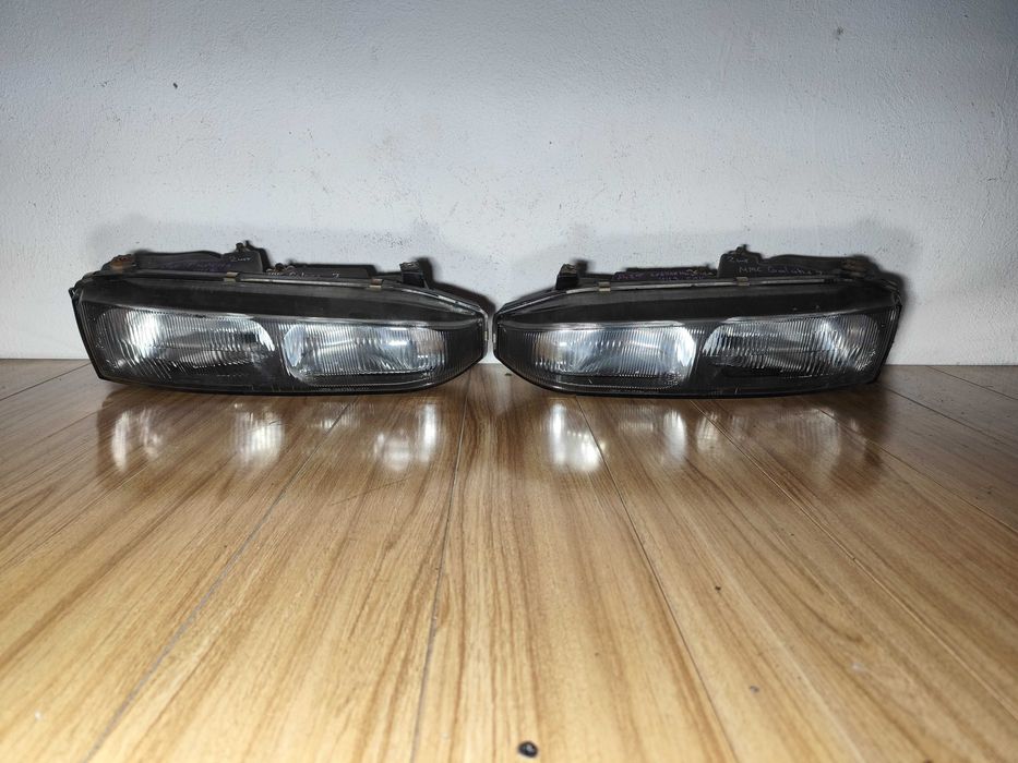 Фары 2шт Mitsubishi Galant 7 E5X 92-97г Дефект Митсубиси Галант перед