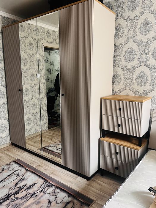 Спальный гарнитур