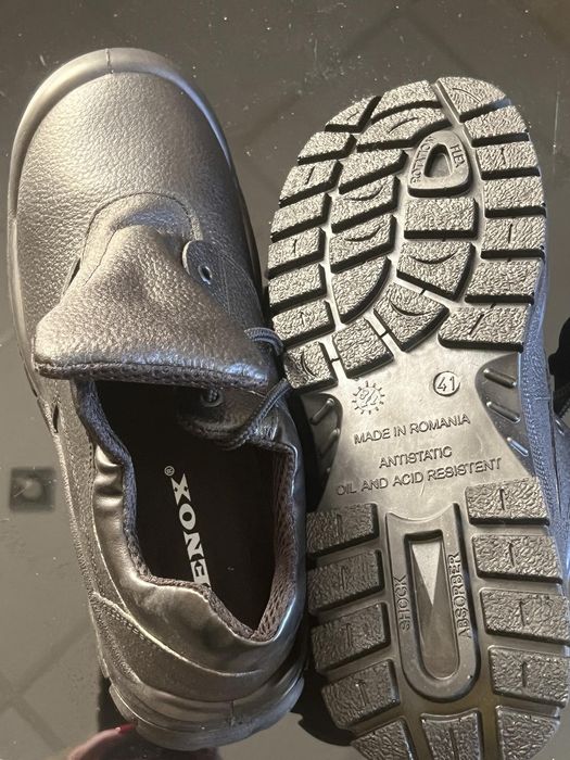 Нови мъжки обувки, румънски. Номер - 41