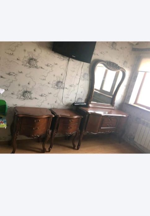 Спальный гарнитур