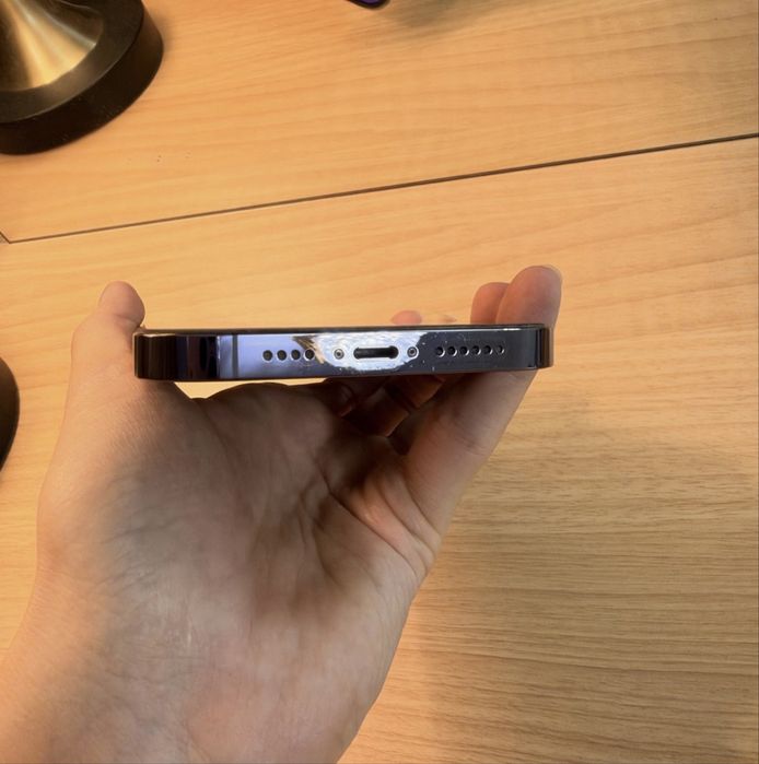 Продам Iphone 14 pro