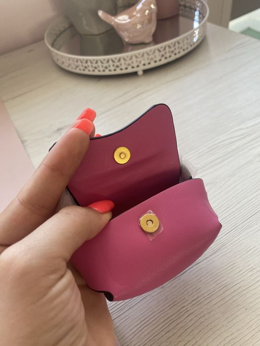 Портмоненце Juicy Couture!