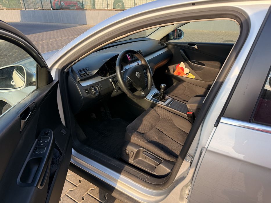 VOLKSWAGEN Passat 2009 — imagine 3