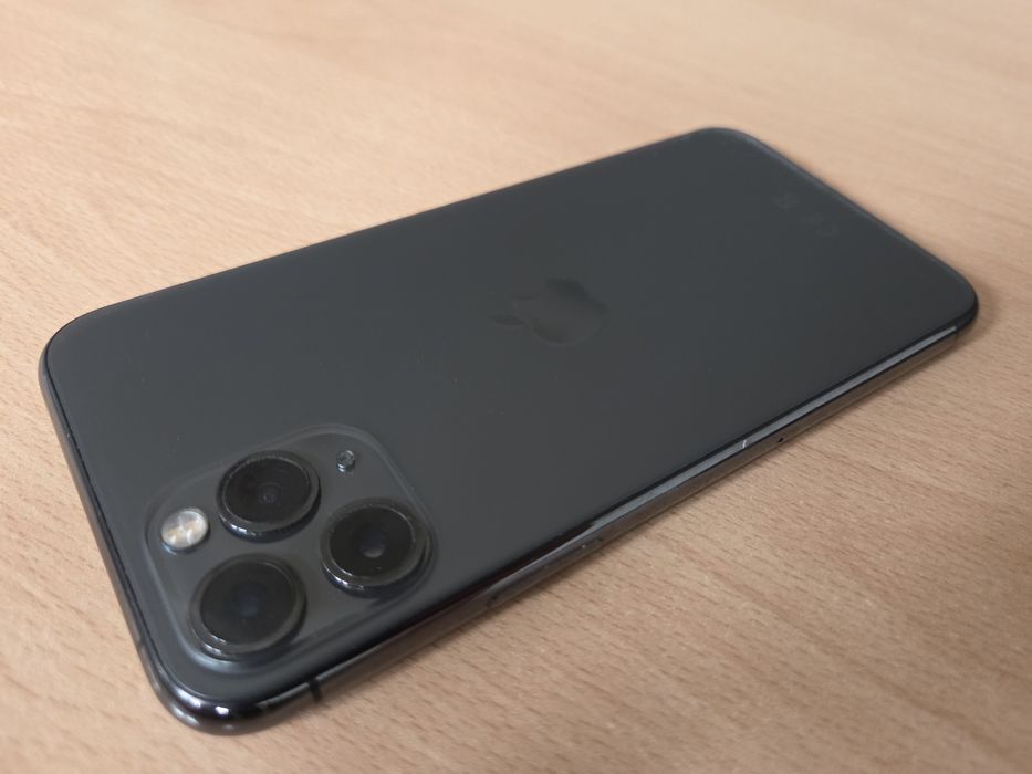 Vand Iphone 11Pro, stare buna