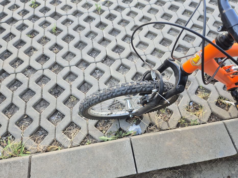 Se vinde Bicicleta copii 20'