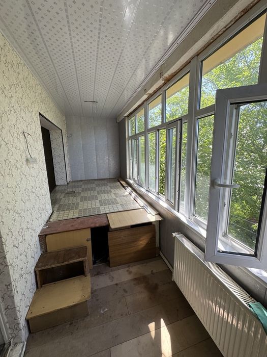 Продаётся 2-х комнатная квартира в Чирчике